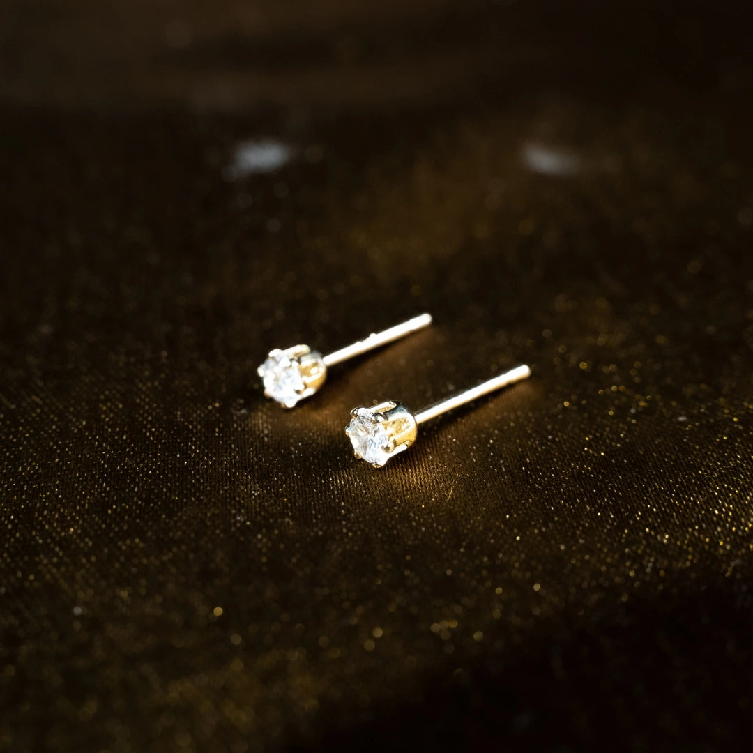 Oria Solitaire Studs