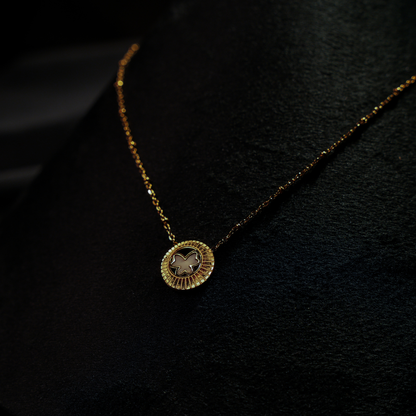 Lune Curve Necklace