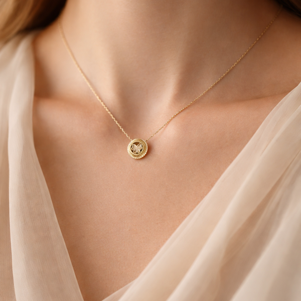 Lune Curve Necklace