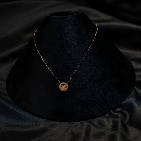 Lune Curve Necklace